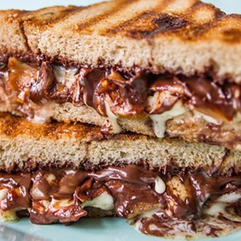 chocolate cheese sandwich 