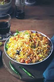 VEG DUM BIRYANI HALF