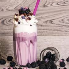 BLACK CURRANT SHAKE
