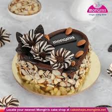 Almond heart chocolate cake + Popper 40 inch + Sparkle candle 