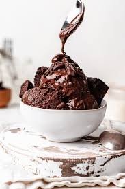 CHOCALATE FUDGE ICECREAM