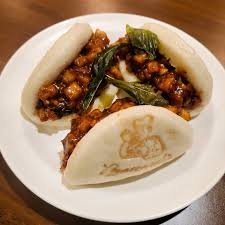 Momos