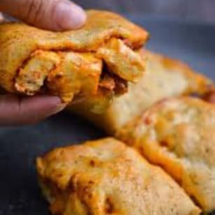 caizone ( paneer veg ) 